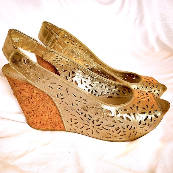 Kenneth Cole Reaction Gold Cork & Leather Platform Slingback Shoes - Picture 1 of 6